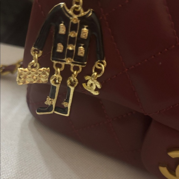 CHANEL FLAP BAG W HANDLE - Picture 10 of 15